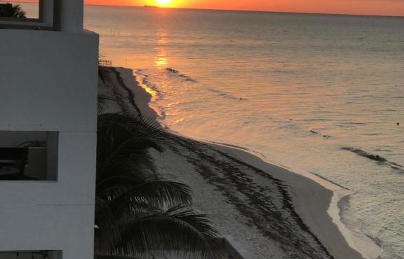 Carretera progreso a huaymitum, entrada Royal beach ll , km 12.2 Apartamento 2-4