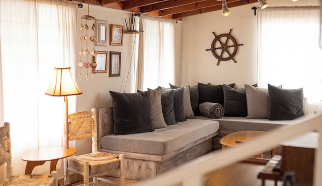 Casa Capitan - BEACHFRONT living