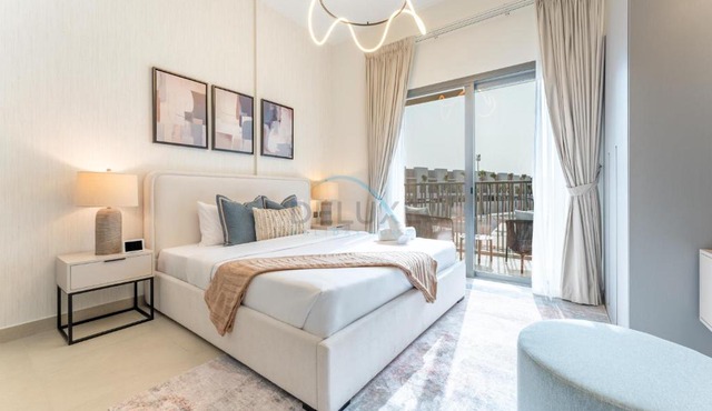 Community Views Studio Near Nad Al Sheba Gardens with Balcony, MAG 980, Mohammad Bin Rashid by Deluxe Holiday Homes