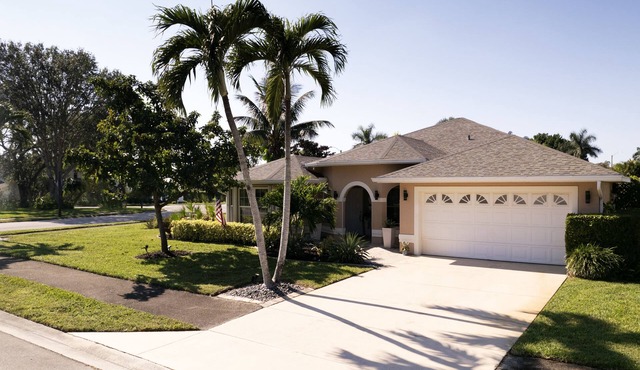 Fabulous Lakefront Naples Home