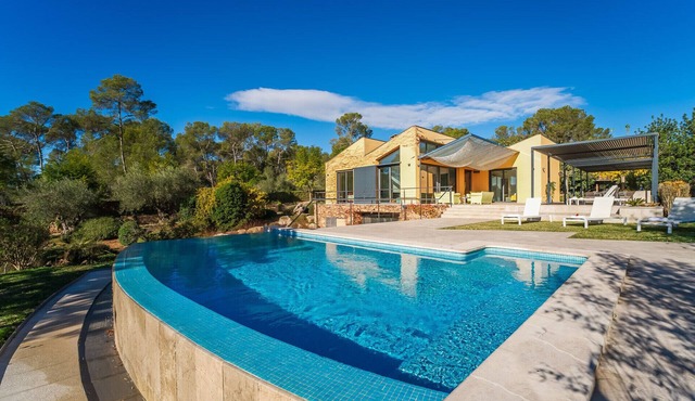 Finca with pool Villa Laiar in Mallorca