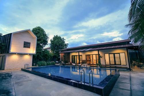 FineUpHome Pool Villa , Chiangkhan