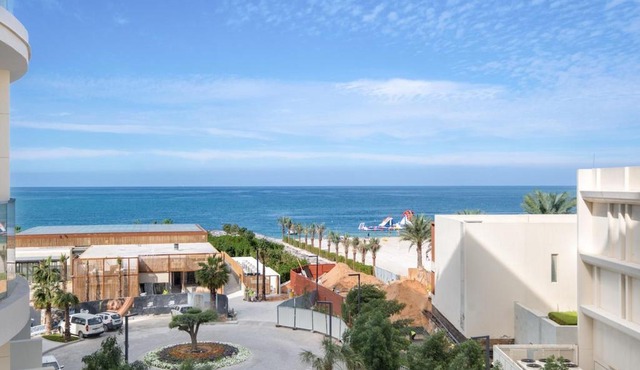 FIRST CLASS Studio Sea View Unwind in Style