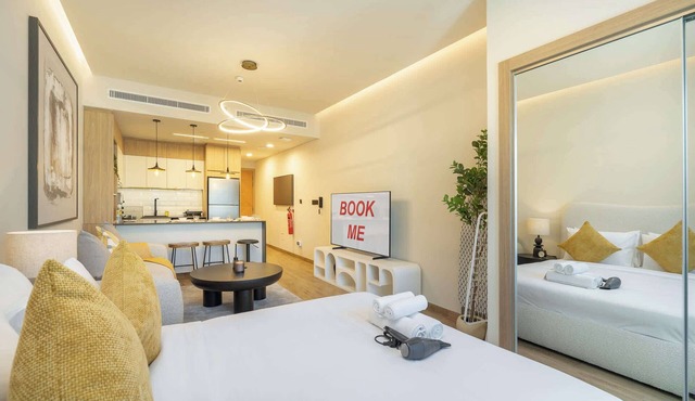 Free housekeeping visits during your stay - StayShort - Classic Flat in JVC that Sleeps 2
