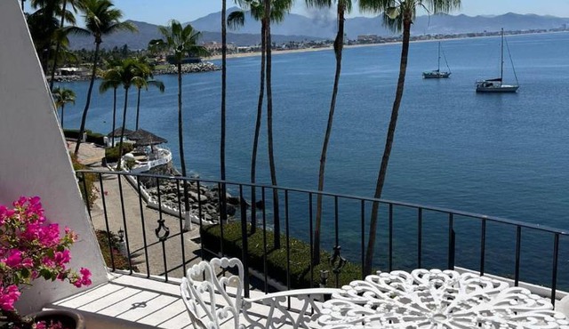 Frente al mar, comodo y familiar en Playasol Manzanillo