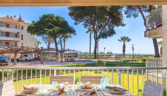 Ground floor flat on the beachfront in Cambrils - 249 UHC DMS V
