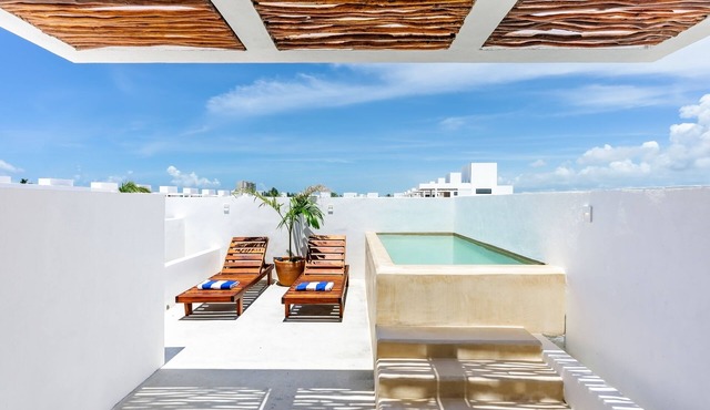 Home with rooftop and private pool, AC, playground, & clubhouse