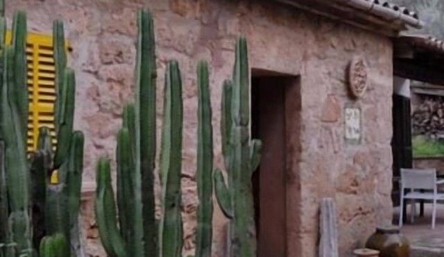 Hostal Residència Catalina Vera