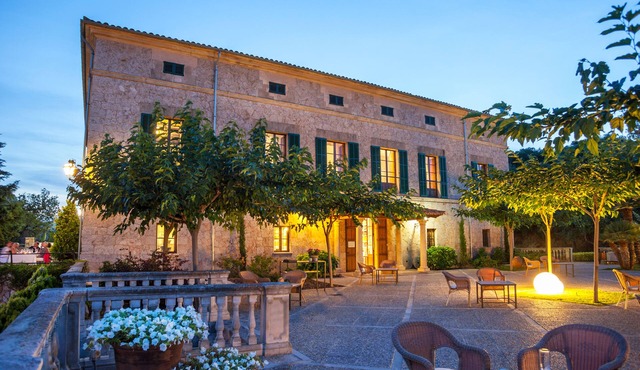 Hotel Llenaire