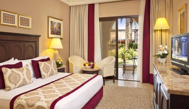 Inviting Beachside Rooms with Sea View – Ideal for a Tranquil Getaway