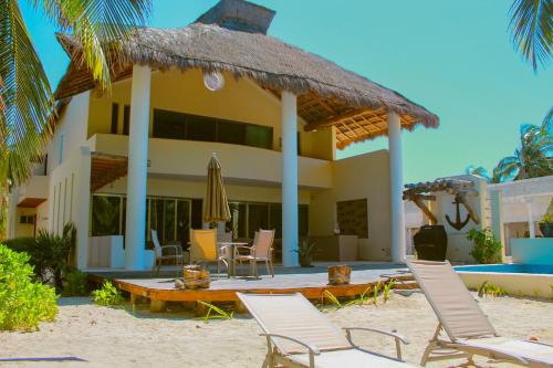 Lemnus Luxury villa walking distance to Chicxulub
