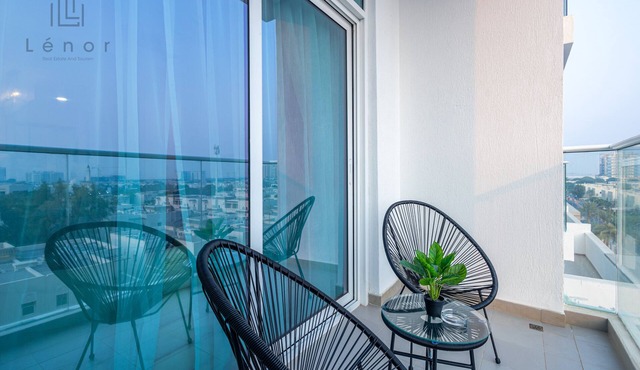 Luxe 2 Bedroom with Private Office