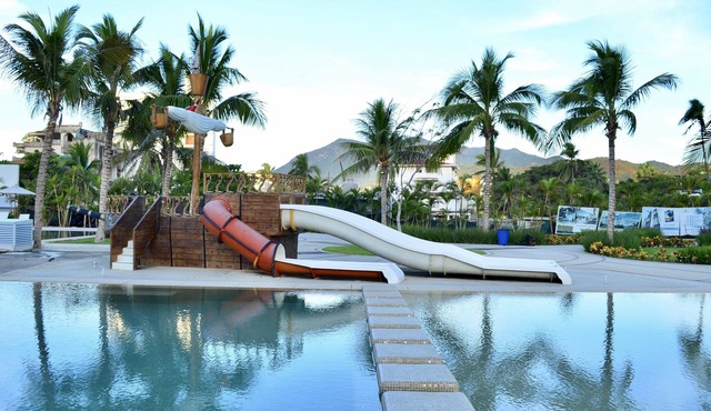 Luxury Oceanfront Condo in Manzanillo