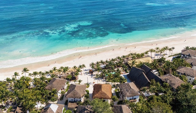Mía Tulum Beachfront Resort - Ocean View Suites and Beach Club