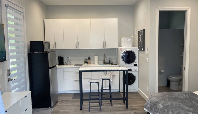 North Naples Studio 10 minutes drive to the beach