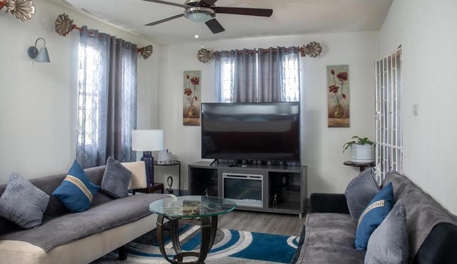 Ocean View 4BR Rooftop Ent 5 Min to Beach