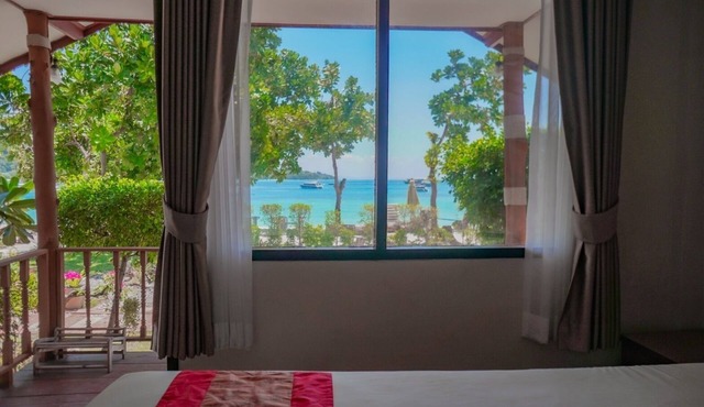 Phi Phi Nice Beach Resort