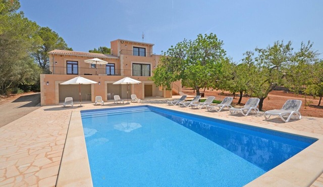 Romani 10 - Spacious country house with pool in Campos, Mallorca