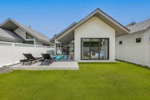 Ruma 2BR Private Pool Villa at Akara Nai Thon