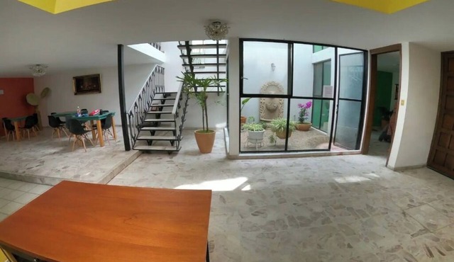 San Antonio House