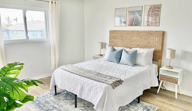 Second-Floor Canal-Front Coastal Retreat