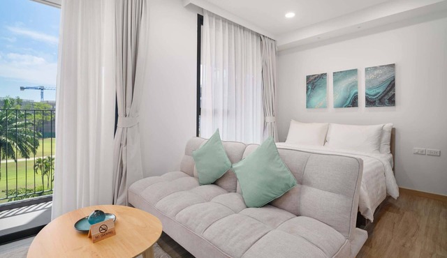 Skypark Aurora, Studio 1A Premium