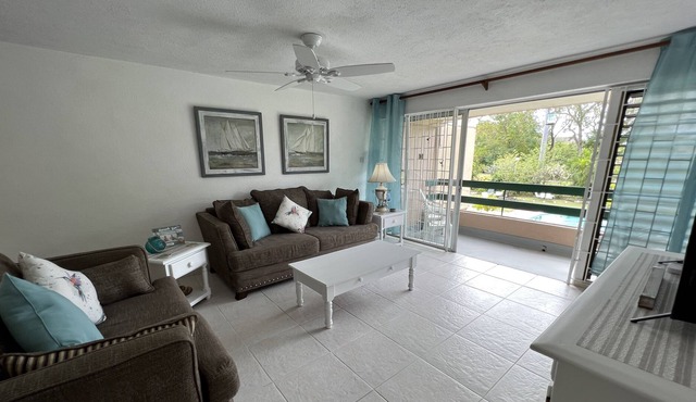 Spacious 2bed 2bath Mins to Carlisle Bay & Pebbles Beach