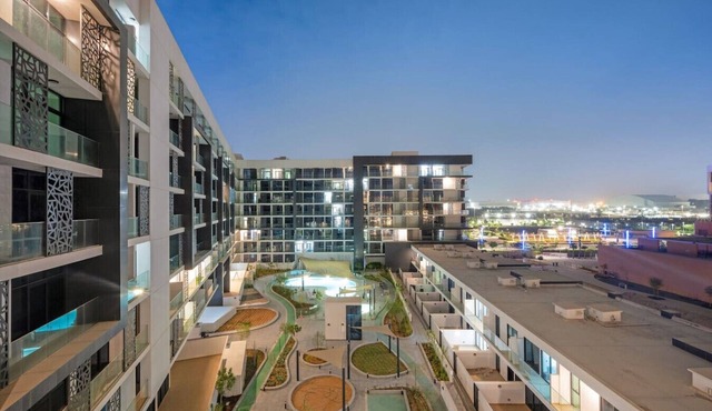Spacious 3BR Eco Stay | Masdar City Abu Dhabi Near Airport & Yas Island