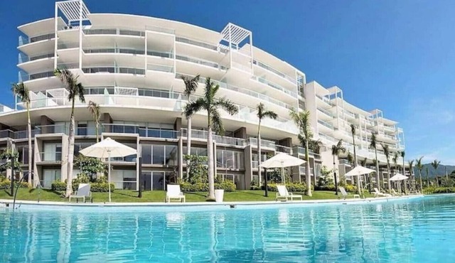 Spectacular Ocean Front 5BR Condo *Bolongo Resort*