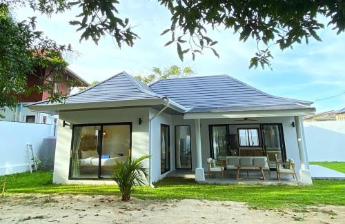 The Weekender Villa