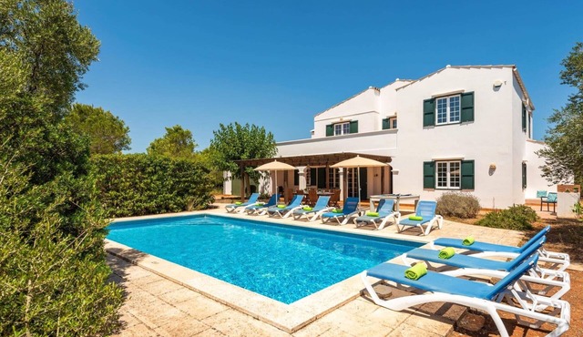 Villa Biniparrell by Villa Plus