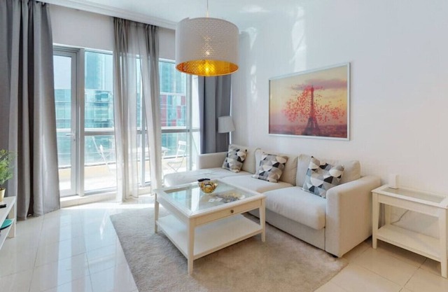 1406 Bay Central · Contemporary One Bedroom in Dubai Marina