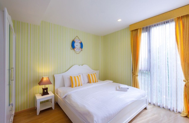 Baan SanKraam 2BR Apt, DCD-PoolView