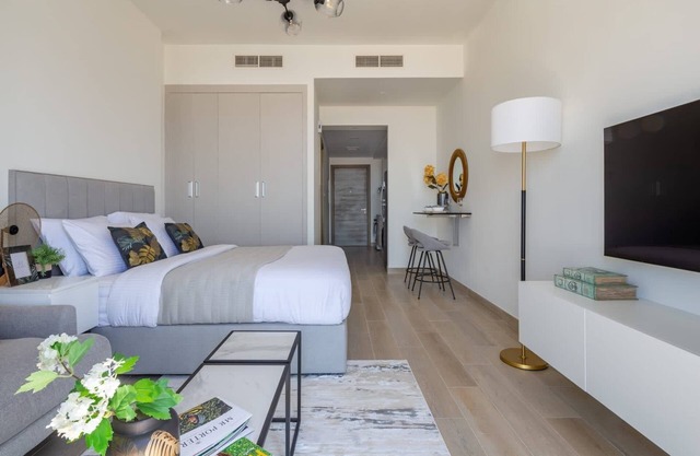 Beautiful and Spacious Studio in JVC!