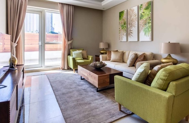 Beautiful 3BR w/ Study in Downtown Dubai