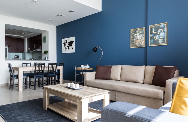 Brand new 2BR apartment in Dubai Wharf