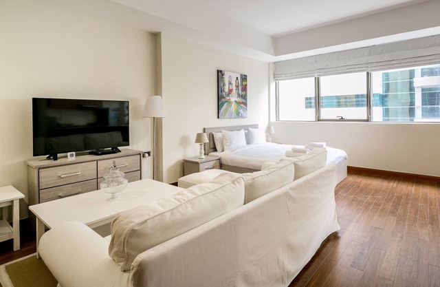 Brand New Studio near Mall of the Emirates!!