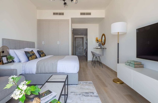 Bright and Modern Studio in JVC!