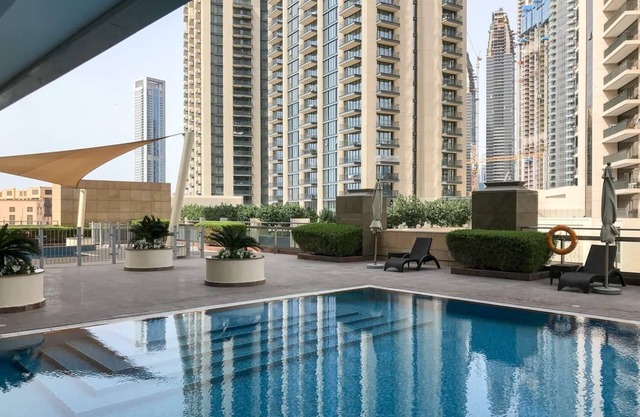 Bright & Spacious 2BR in 8 Boulevard Walk!