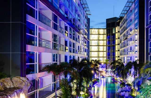 Centara Azure Hotel Pattaya (SHA Extra Plus)