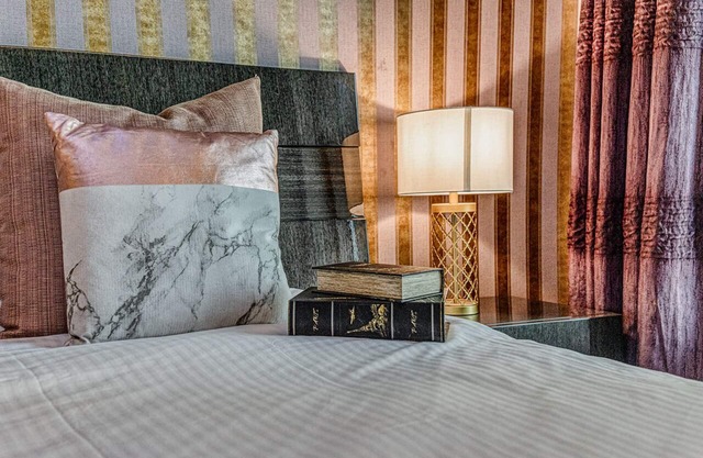 Classic Arabian 2BR Fountain Views - 29 Boulevard