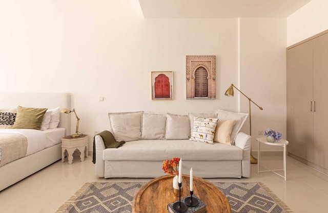 Classy Studio Apartment in Sports City!