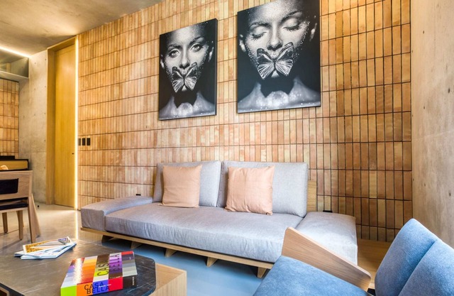 Connected Special Jr. Suites | Gym+Rooftop+Patio with/24/7 Security