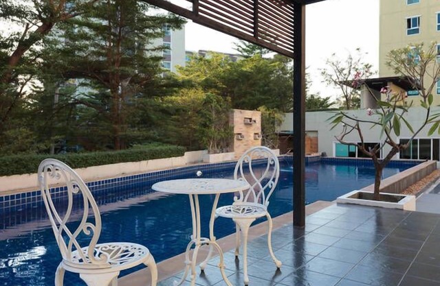 Convenient 32SQM with WiFi/Netflix near BTS