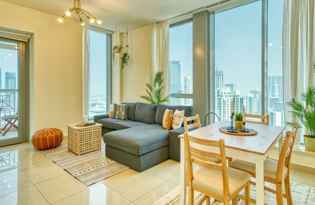 Cozy Penthouse With Burj Khalifa and Fountain View