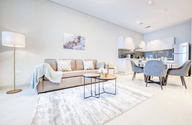 Exceptional 1BR with Concierge and Luxurious Amenities