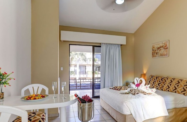 Familiar Studio with fully equipped kitchenette #14 - near of the Marina and of the Medano Beach w/Pool & Wifi