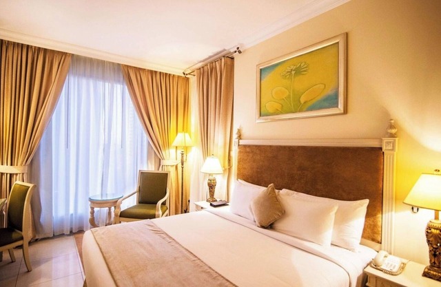 Family Two Bedroom Apartment Near Internet Metro Station By Luxury Bookings
