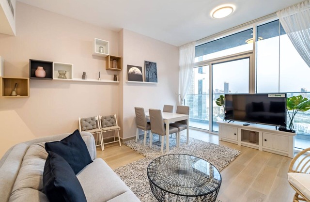 Lovely Brand New Fully Furnished 2 Bedrooms