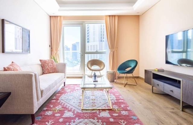 Luxurious 2BR W/ Study in Downtown - Sleeps 5!